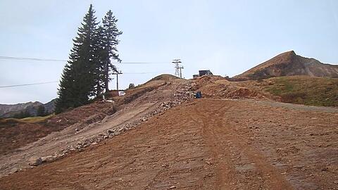 Am Fellhorn im Allgäu laufen bereits Bauarbeiten. Bei ihnen soll auch die Piste verbreitert werden.