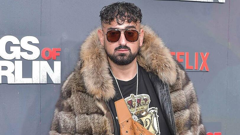 Der Rapper Haftebefehl soll sich in einem Darmstädter Krankenhaus befinden.