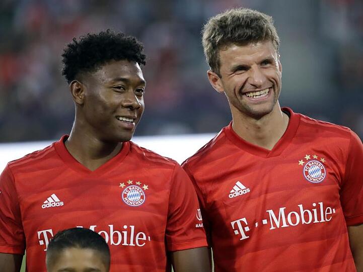 Von Los Angeles geht es für die Bayern-Spieler zum nächsten Testspiel in Houston - gegen Real Madrid.