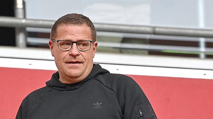 Er würde Bundestrainer Julian Nagelsmann (r.) gern zum FC Bayern zurückholen: Max Eberl, der Sportvorstand der Münchner.