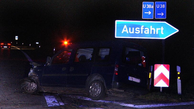 Unfall auf der A 92 bei Freising. Die Bilder.