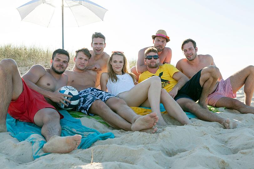 Gruppenbild am Strand.