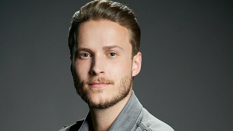 Nicolas Wolf spielt Max Tauber