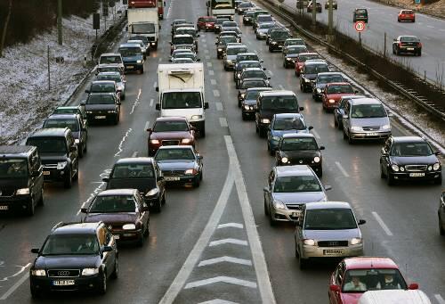 Es gibt 20 Millionen Pendler in Deutschland - viele profitieren von dem Karlsruher Spruch.
