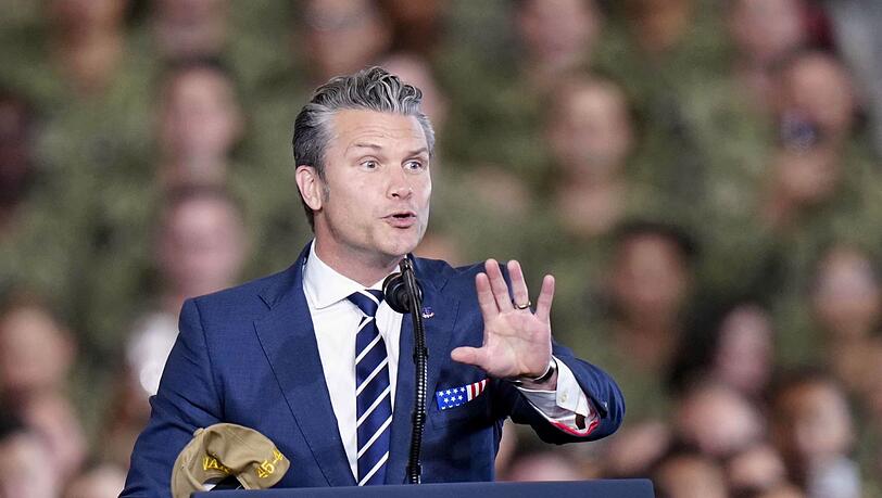 Verkündet schon wieder einen tödlichen US-Angriff auf ein Boot im Pazifik - Pentagon-Chef Hegseth. Verkündet schon wieder einen tödlichen US-Angriff auf ein Boot im Pazifik - Pentagon-Chef Hegseth.