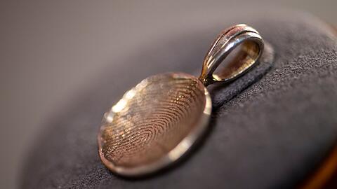 Diese Schmuckstücke sind günstiger als künstliche Diamanten. (Archivbild)