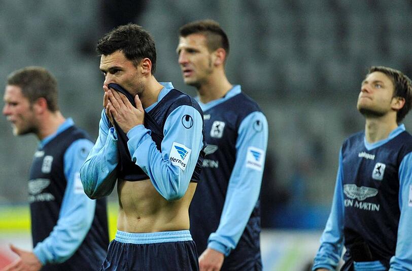 Frust pur: Grzegorz Wojtkowiak, Guillermo Vallori und Daniel Halfar (v.l.).