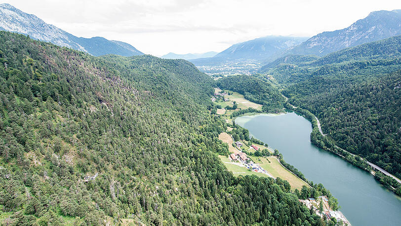 Der Thumsee bei Bad Reichenhall. Hier ist ein 67-jähriger Mann ertrunken. (Archivbild) Der Thumsee bei Bad Reichenhall. Hier ist ein 67-jähriger Mann ertrunken. (Archivbild)