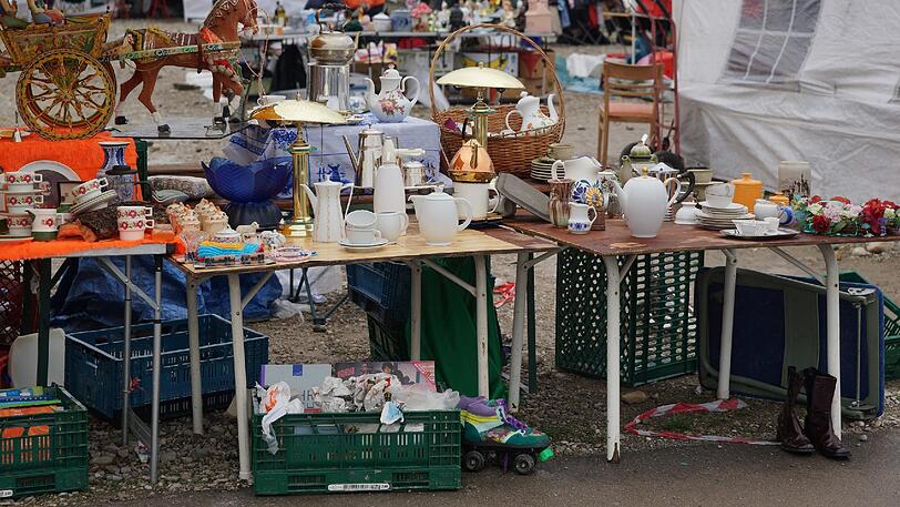 Die Bilder vom BRK Flohmarkt auf der Theresienwiese.