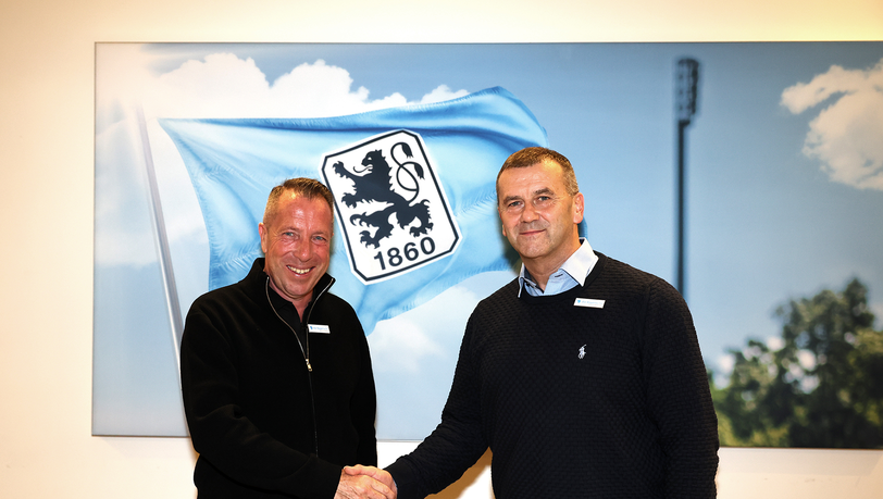 Willkommen in Giesing: Der neue Löwen-Trainer Markus Kauczinski (l.) mit Interimsgeschäftsführer Manfed Paula