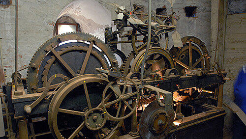 „Sehr wartungsfreundlich“: Dieses Uhrwerk hat die Zeiger an der Frauenkirche angetrieben. Heute steht es im Deutschen Museum. „Sehr wartungsfreundlich“: Dieses Uhrwerk hat die Zeiger an der Frauenkirche angetrieben. Heute steht es im Deutschen Museum.