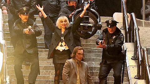 Joaquin Phoenix und Lady Gaga als Joker und Harley Quinn in "Joker: Folie á Deux".