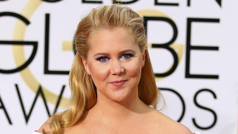 Amy Schumer hatte einen schwerden Surf-Unfall Amy Schumer hatte einen schwerden Surf-Unfall