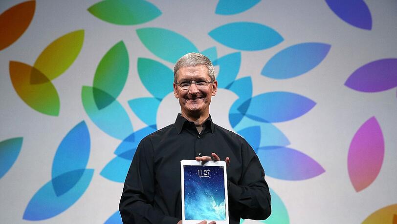 Am Dienstag stellte Apple sein erneuertes iPad vor. Weil es nur 450 Gramm wiegt erhält es den Beinamen Air. Am Dienstag stellte Apple sein erneuertes iPad vor. Weil es nur 450 Gramm wiegt erhält es den Beinamen Air.