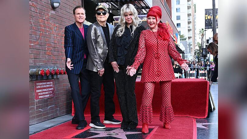 Die Kultband The B-52s hat nun ihren eigenen Stern auf dem Walk of Fame. Die Kultband The B-52s hat nun ihren eigenen Stern auf dem Walk of Fame.