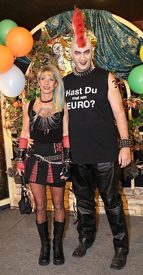 2012 als Punk mit Irokesen-Frisur.