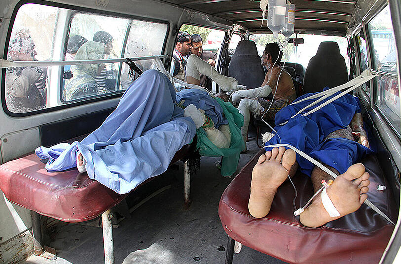 Über die genaue Zahl der Passagiere in den Bussen gibt es noch keine Klarheit. Foto: Sayed Mustafa