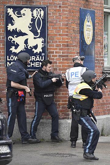 Die Polizei probt in dieser Woche im Schlachthofviertel den Ernstfall - klicken Sie sich durch!