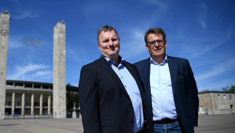 Axel Balkausky, ARD-Koordinator fur Sport (l), und Thomas Fuhrmann, Leiter der ZDF-Hauptredaktion Sport. Foto: Britta Pedersen/Archiv Axel Balkausky, ARD-Koordinator fur Sport (l), und Thomas Fuhrmann, Leiter der ZDF-Hauptredaktion Sport. Foto: Britta Pedersen/Archiv