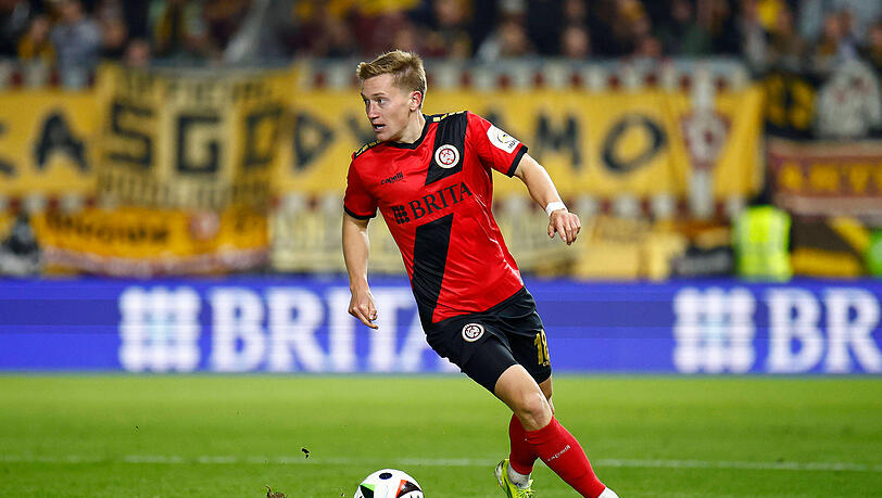 Fabian Greilinger spielte von 2015 bis 2024 für den TSV 1860, am Mittwoch trifft er mit dem SV Wehen Wiesbaden im DFB-Pokal auf den FC Bayern.