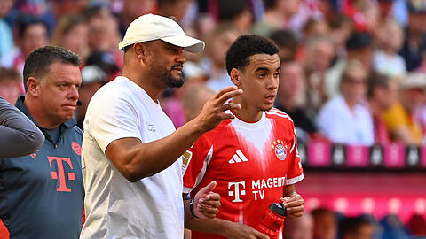 Trainer Kompany (l.) braucht im R&uuml;ckspiel gegen PSG Musialas genialen Momente.