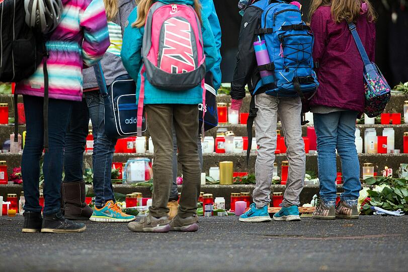 Nach dem Absturz der Germanwings-Maschine in Frankreich: Schüler trauern in Haltern um ihre toten Freunde
