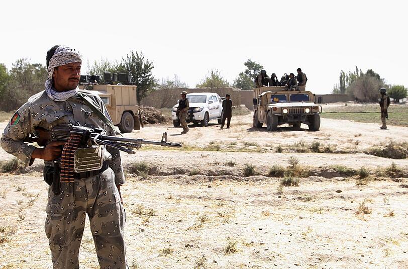 Afghanische Regierungstruppen haben die Stadt Kundus von den Taliban zurückerobert.