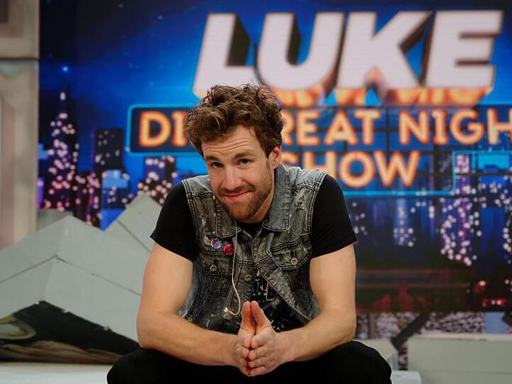 Der Komiker Luke Mockridge im "Greatnightshow"-Studio.