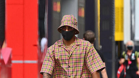 Kann wohl nicht jeder tragen: Lewis Hamilton als Fashionista