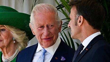 Sieht hoffentlich schlimmer aus, als es ist. König Charles III. und sein unterlaufenes Auge.