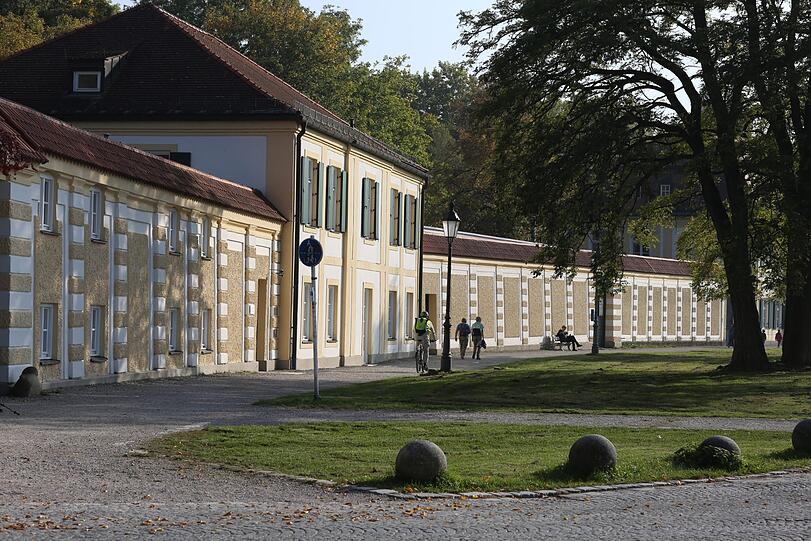 Heimelige Herbst-Atmosphäre am Schlossrondell.