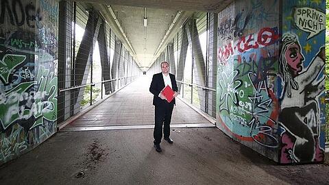 Sebastian Roloff macht sich seit Jahren für einen S-Bahn-Halt an der Großhesseloher Brücke stark.