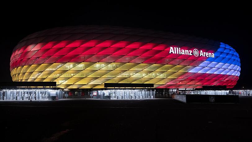 DAFF - Deutsch-amerikanische Football-Freundschaft: Die Allianz Arena erstrahlt im Glanz der Flaggen.
