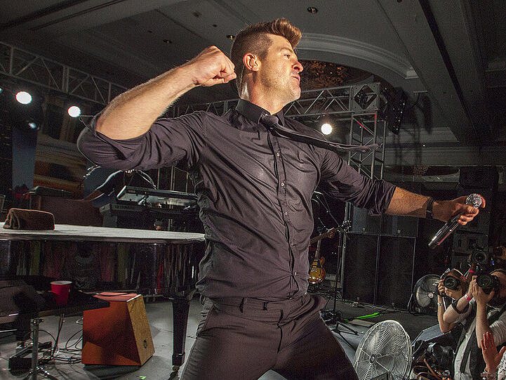 Für Robin Thicke soll es künftig wieder bergauf gehen