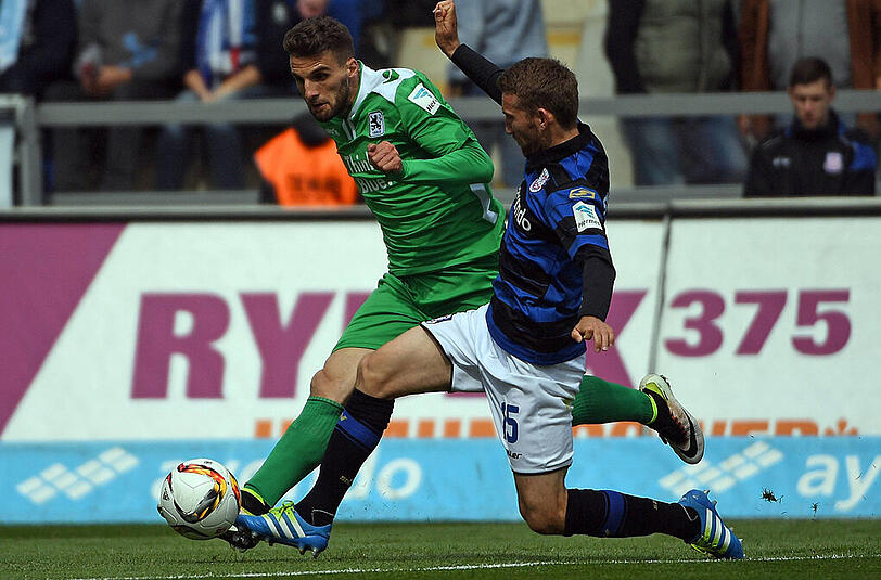 Hart umkämpftes Spiel zwischen FSV Frankfurt und dem TSV 1860 München. Valdet Rama (l.) hatte die Löwen in Führung gebracht.