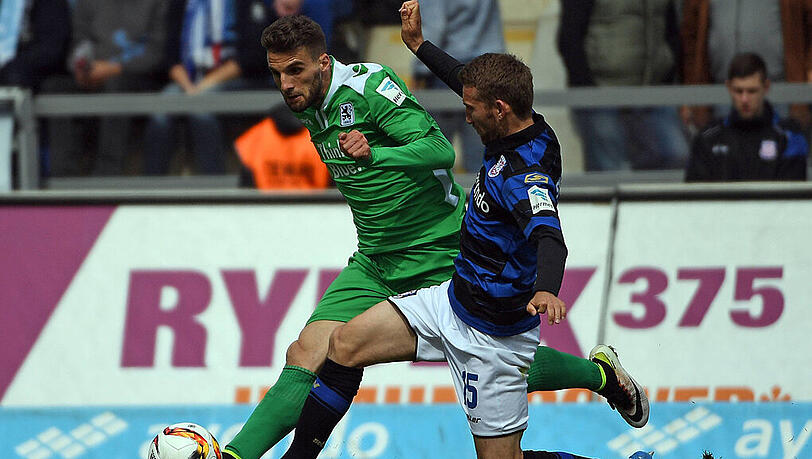 Hart umkämpftes Spiel zwischen FSV Frankfurt und dem TSV 1860 München. Valdet Rama (l.) hatte die Löwen in Führung gebracht.