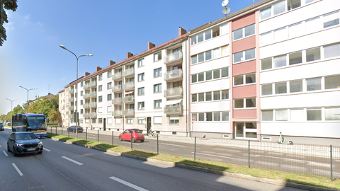 Eine der dreckigsten Straßen der Stadt: Die Moosacher Straße im Münchner Norden.