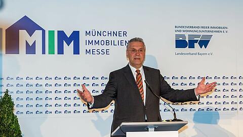 Der bayerische Innenminister Joachim Herrmann eröffnet am Freitag, 29. März, um 11 Uhr die Messe.