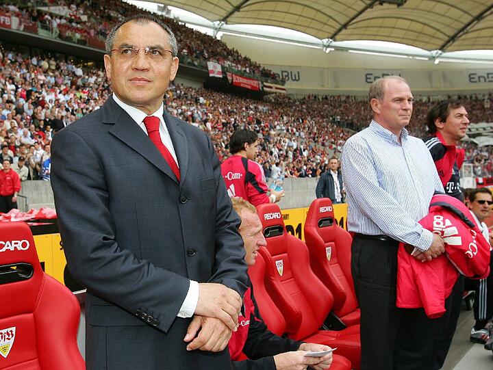 Felix Magath ist Bayerntrainer und wird - natürlich - deutscher Meister.