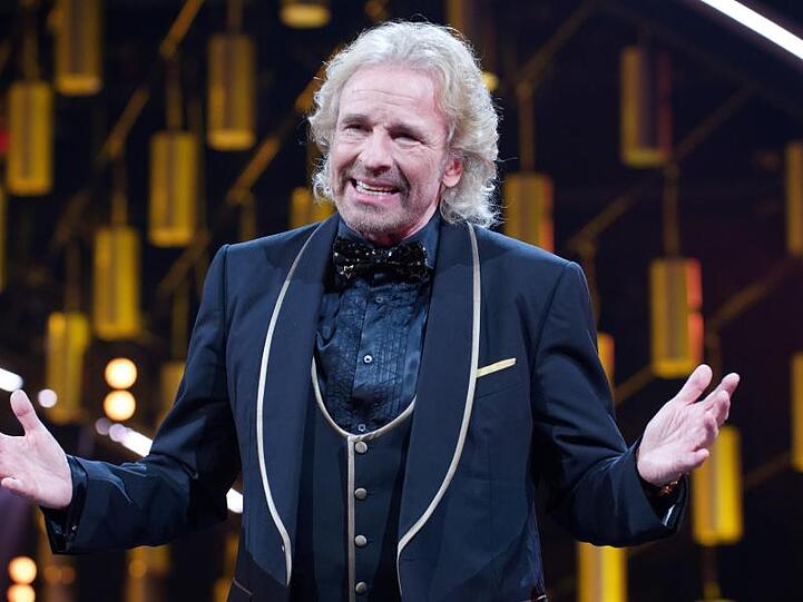 Moderator Thomas Gottschalk spricht während der Verleihung des "Deutschen Comedypreises 2019". Foto: Henning Kaiser/dpa/Archivbild