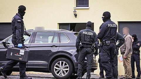 Durchsucht wurden Objekte in drei Bundesländern.