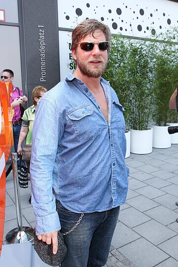 Henning BaumProminente aus der Film- und Fernsehbranche besuchen das "Get Together" des ZDF im Rahmen der Filmfestspiele.