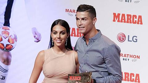 Cristiano Ronaldo mit seiner Lebensgefährtin Georgina Rodriguez