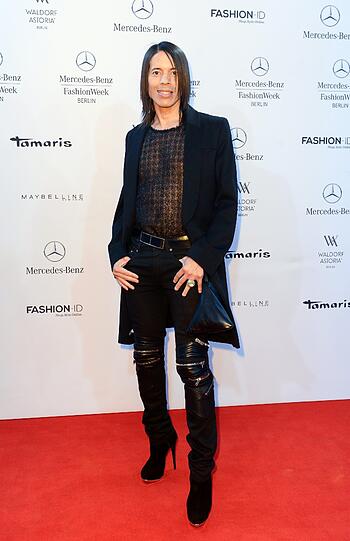 Catwalk Trainer und Stylist Jorge Gonzalez bei Marcel_Ostertag.
