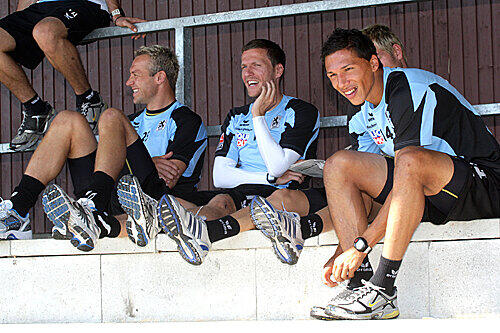 Jose Holebas (re.), Jahrgang 1984, seit 2015 beim FC Watford, davor AS Rom und Olympiakos Piräus, von 2006 bis 2010 beim TSV 1860.