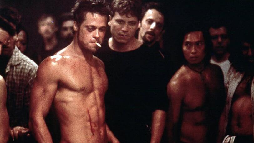Brad Pitt (l.) in "Fight Club" (1999).