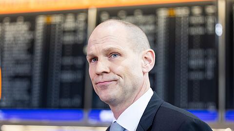 Lufthansa-Personalchef Niggemann zeigt harte Kante.