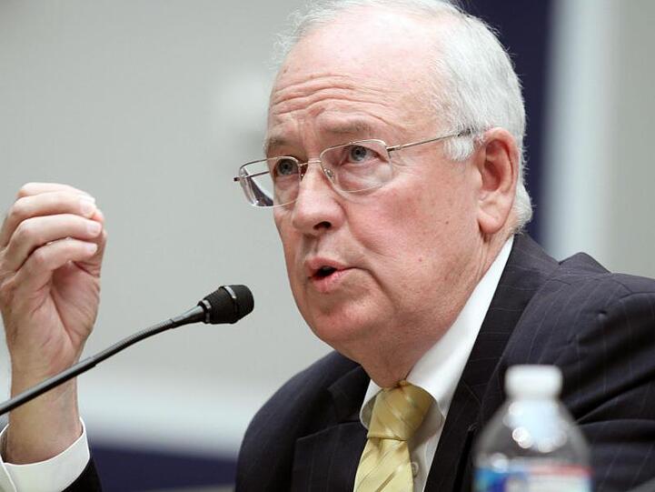 Ken Starr, der Sonderermittler im Amtsenthebungsverfahren gegen den damaligen US-Präsidenten Clinton, wird dem Team der Trump-Verteidiger angehören.