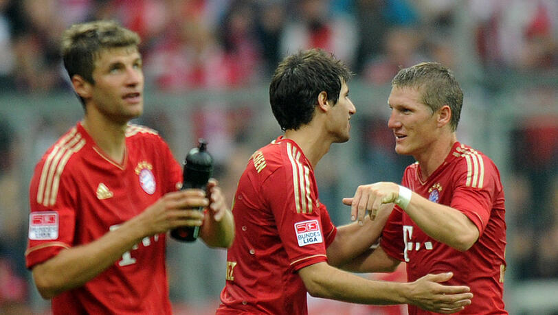 Haben jetzt Zeit sich besser kennenzulernen als am Sonntag gegen den VfB Stuttgart: Bastian Schweinsteiger und Javi Martínez Haben jetzt Zeit sich besser kennenzulernen als am Sonntag gegen den VfB Stuttgart: Bastian Schweinsteiger und Javi Martínez