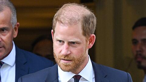 Prinz Harry ist derzeit in England, hat sich zu der Angelegenheit aber bislang nicht ge&auml;u&szlig;ert.